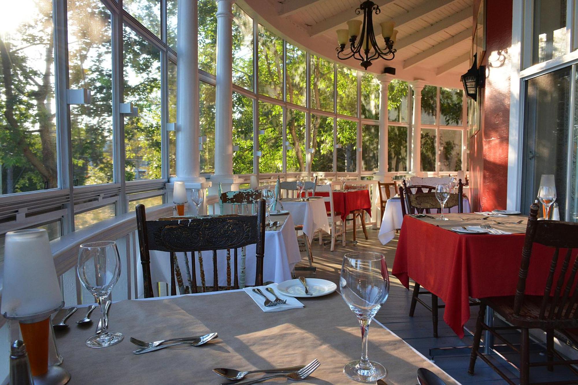Auberge De La Tour Du Lac Sainte-Agathe-des-Monts Esterno foto