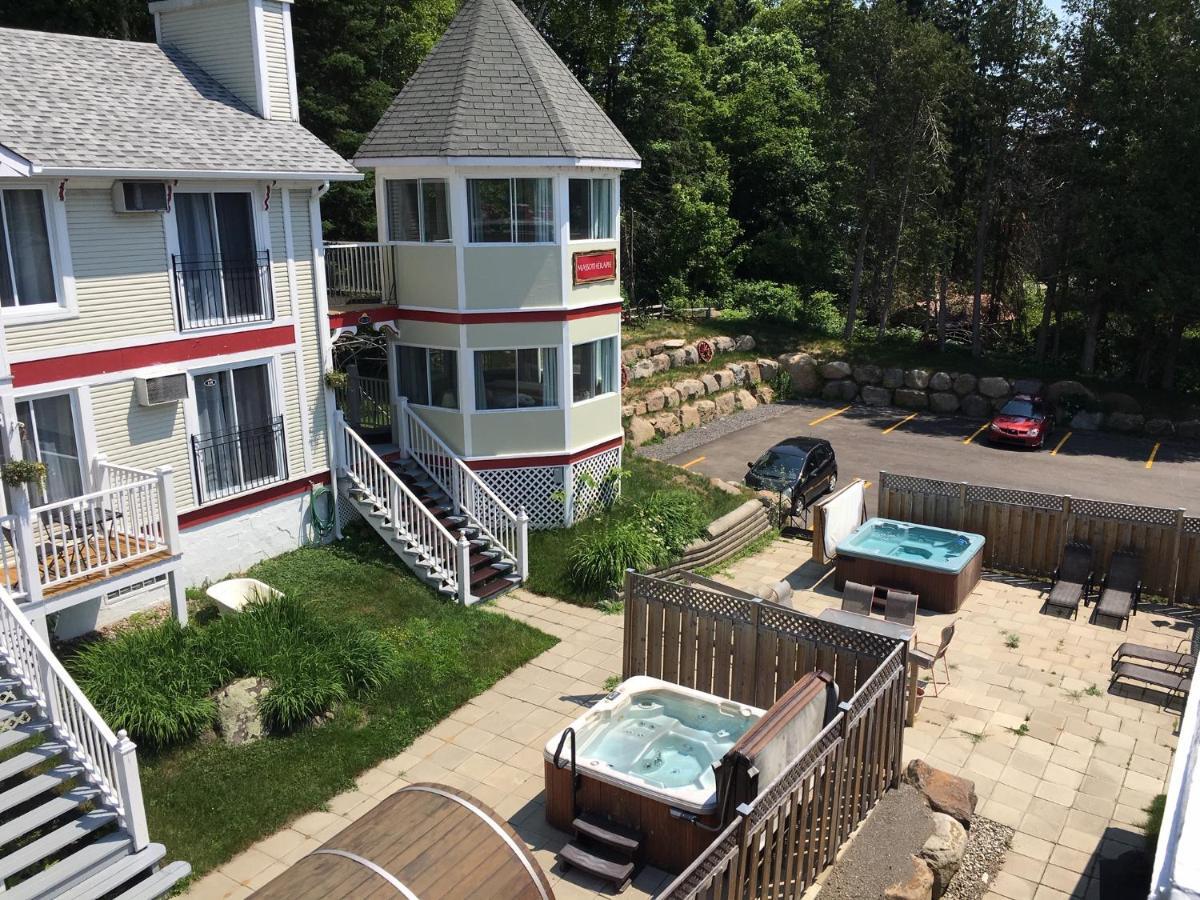 Auberge De La Tour Du Lac Sainte-Agathe-des-Monts Esterno foto